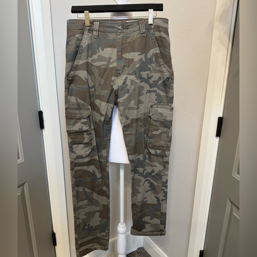 Wrangler Military Green Camo Print Cargo Pants